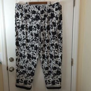 Denim 24/7 black and white floral palazzo pants